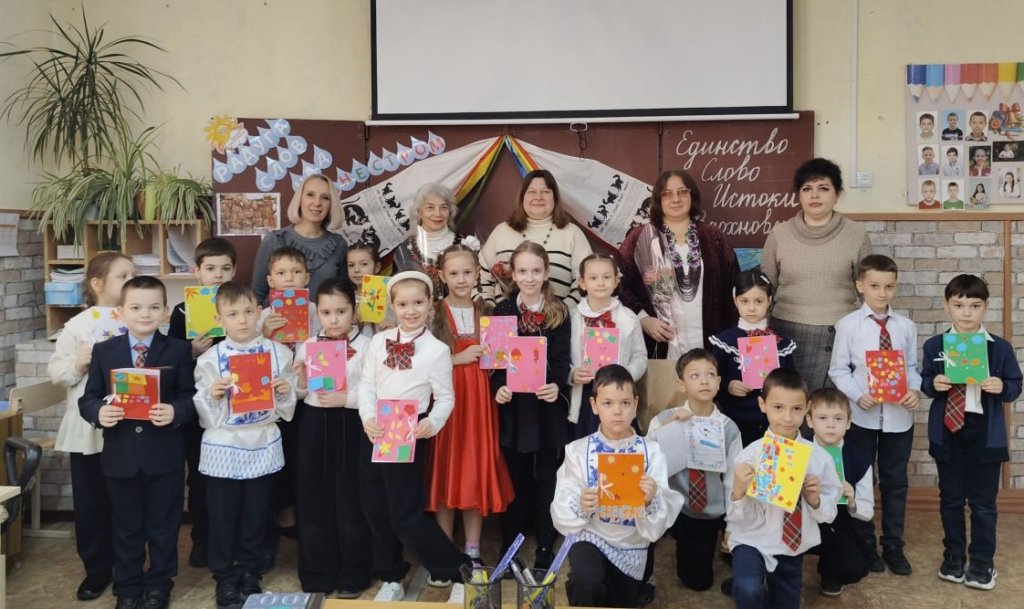 Веселка слів над Дністром