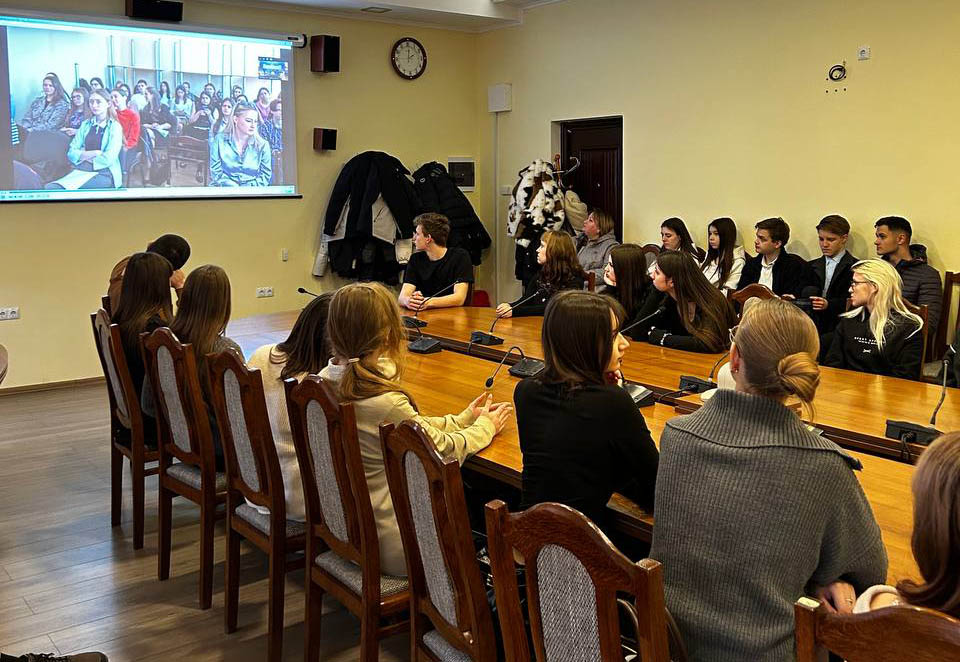 ПРОФЕСІЇ, які створюють бізнес і керують економікою