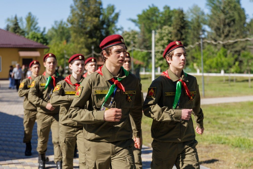 Нащадки  воїнів Перемоги