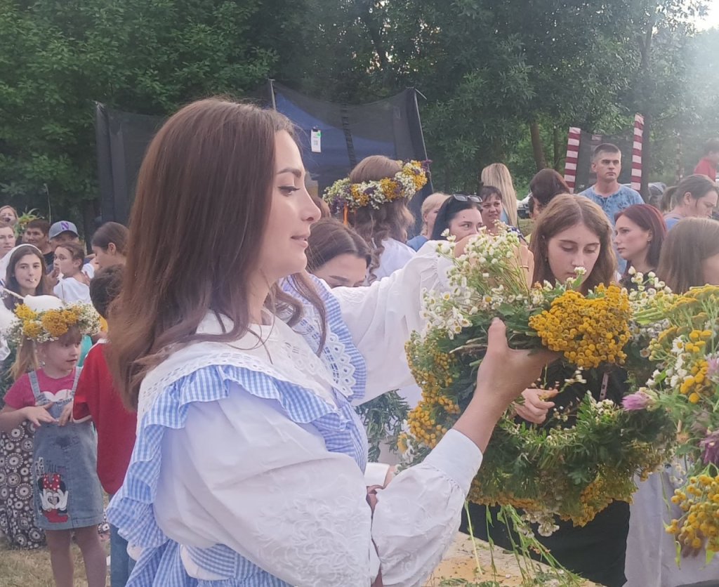 Від багаття Масляної до купальського вогню