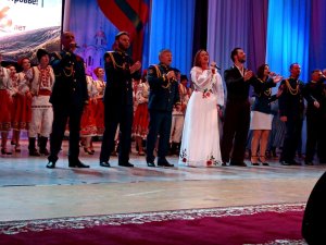 Зібрався рід наш увесь