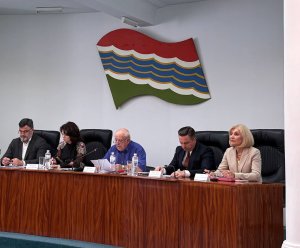АКЦЕНТ НА ГОЛОВНОМУ