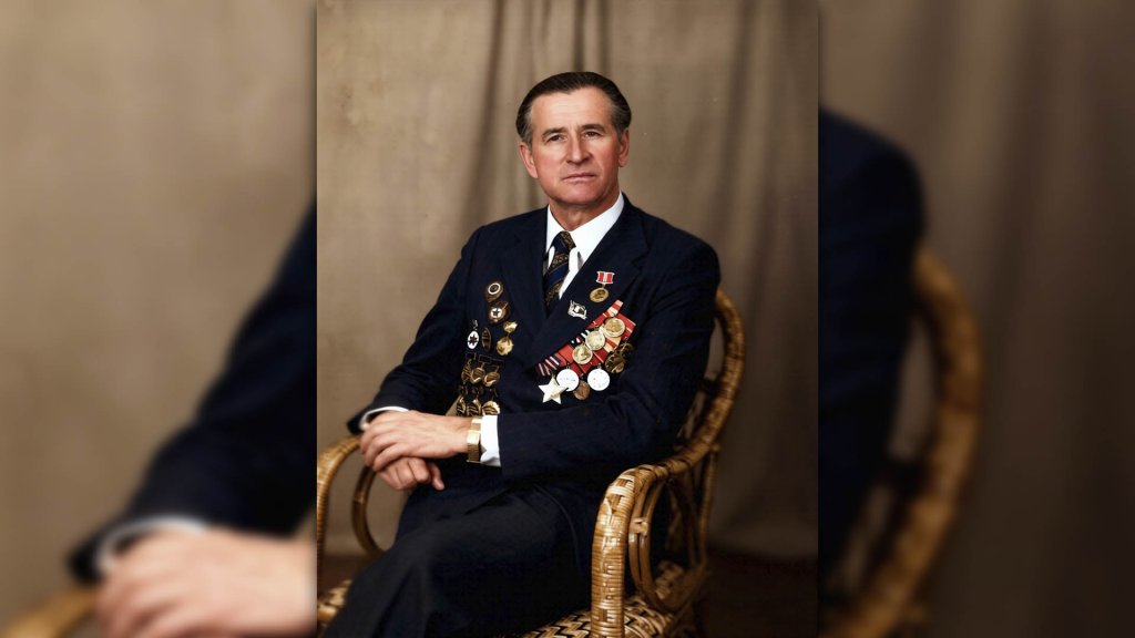 ВИДАТНІ. І цим все сказано