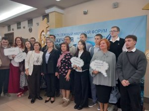 НАУКА ПОЧИНАЄТЬСЯ  З ДОПИТЛИВОСТІ