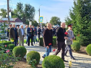 ЗБЕРІГАЮЧИ ВІРНІСТЬ ОБОВ’ЯЗКУ