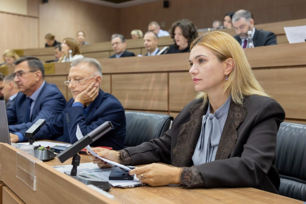 ЗАКОНОТВОРЧІСТЬ: розв’язання насущних завдань