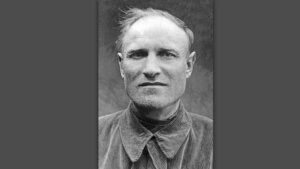 ЛЕГЕНДАРНИЙ ГЕРОЙ-ПІДПІЛЬНИК